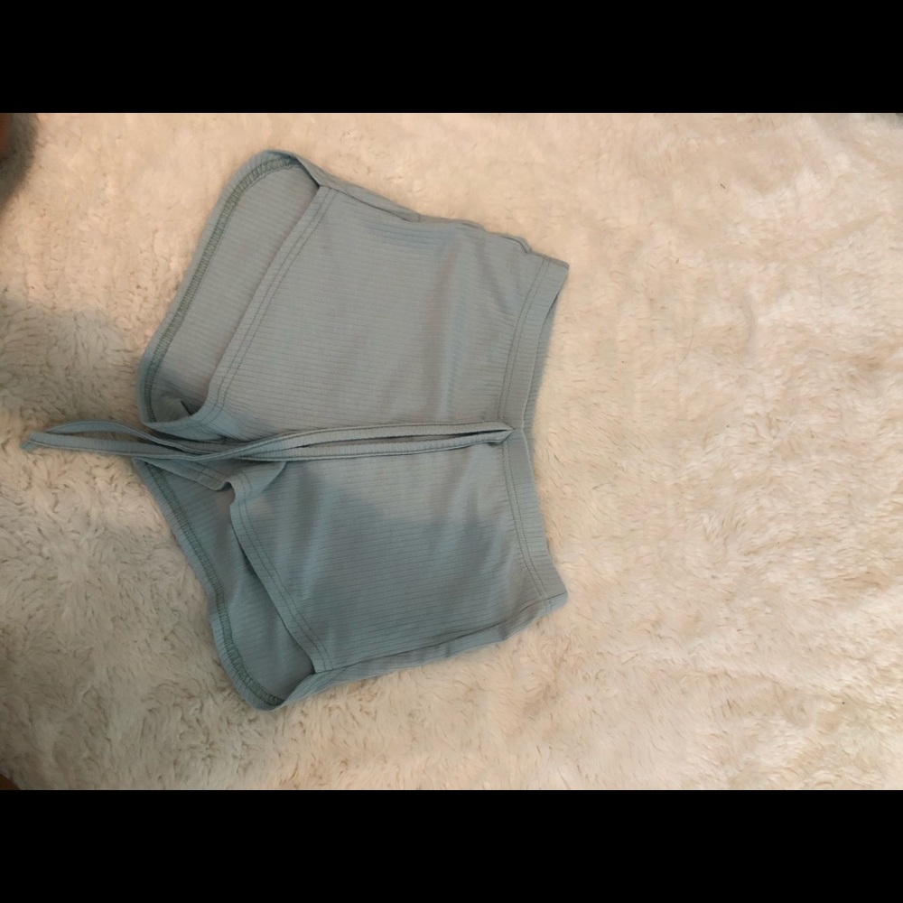 Light blue fitted shorts
